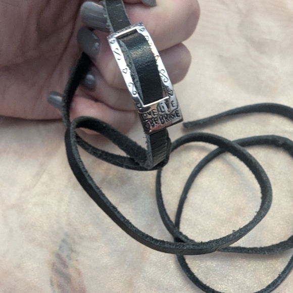 Leather wrap bracelet with silver buckle Be Brave - Picture 3 of 4